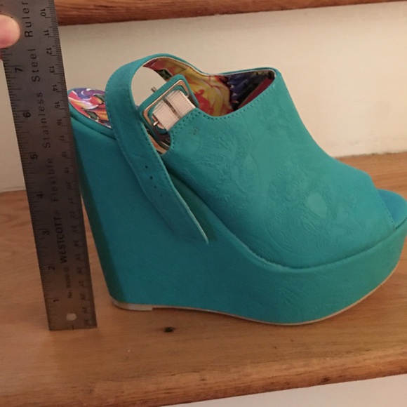 Turquoise Skull-Embossed Platform Wedges - Picture 4 of 14